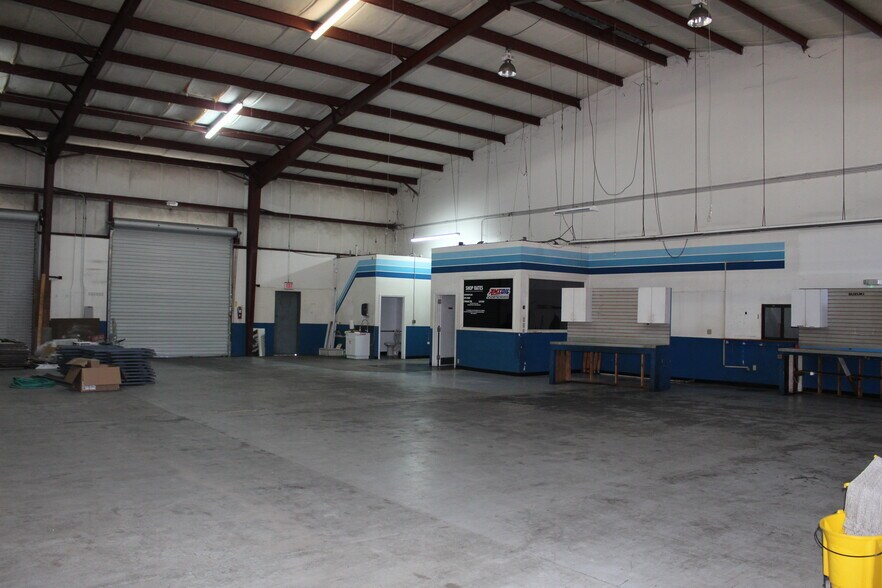 More Photos Of 855 N Highway 17-92, Longwood Storefront For Sale