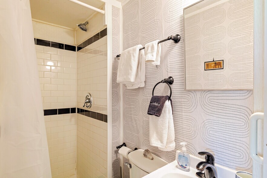 More Photos Of 1101 S Rogers St, Bloomington Multifamily For Sale