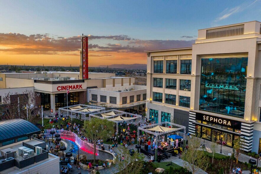 More Photos Of 4415 Tree Sparrow Ln, Riverton General Retail For Sale