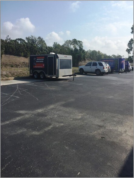 More Photos Of 3663 Arnold Ave, Naples Light Manufacturing For Lease