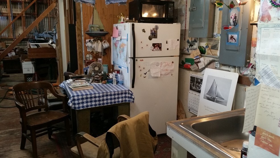 More Photos Of 64 Halsey St, Newport Warehouse For Sale