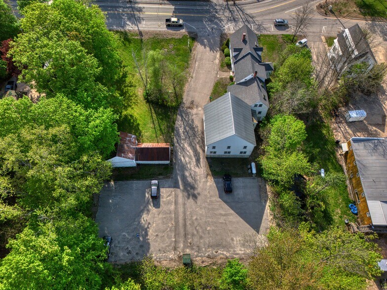 More Photos Of 87 Washington St, Conway Office For Sale