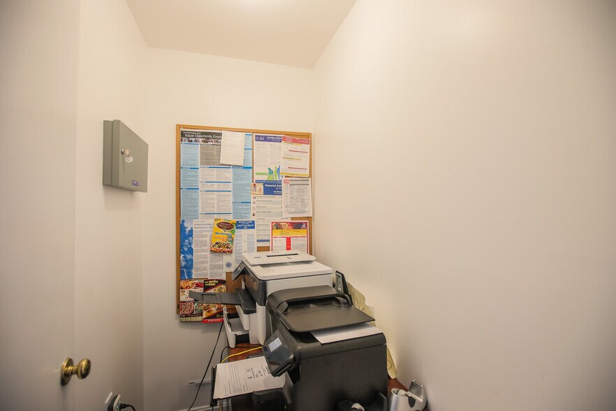 More Photos Of , Rockville Office For Sale