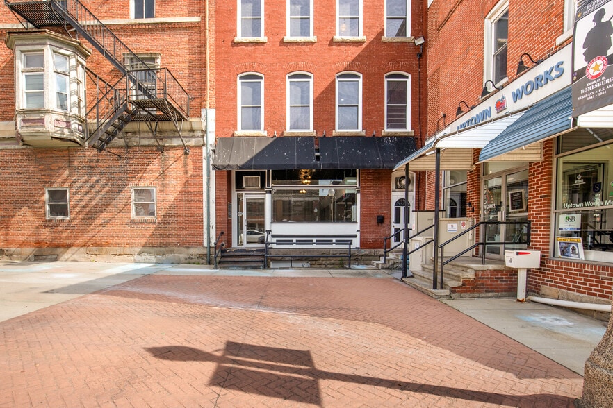 More Photos Of 105 E Main St, Somerset Storefront Retail Residential For Sale