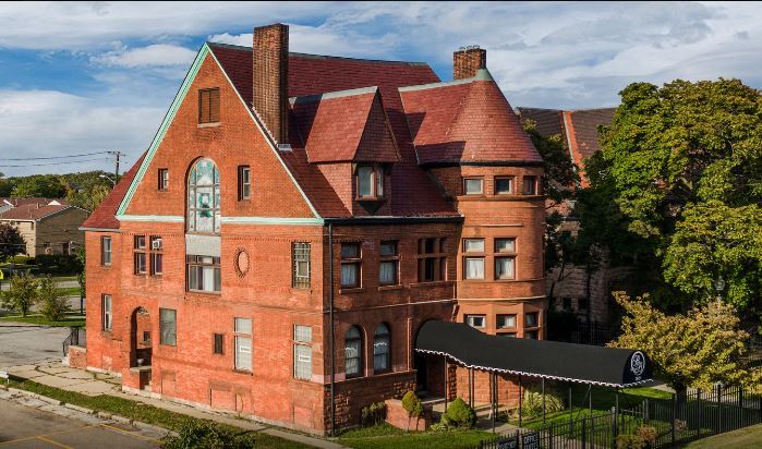 More Photos Of 2921 E Jefferson Ave, Detroit Office Residential For Lease