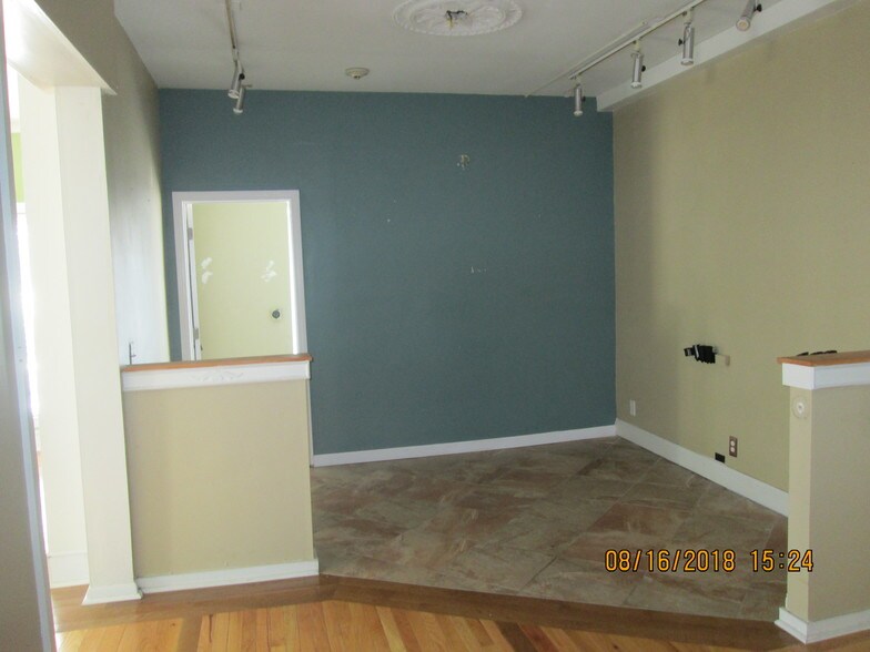 More Photos Of 642 East Ave, Warwick Storefront Retail Office For Sale