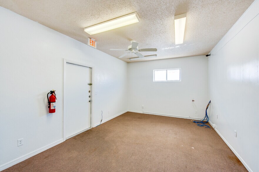 More Photos Of 1617 Ridgewood Ave, Holly Hill Unknown For Lease