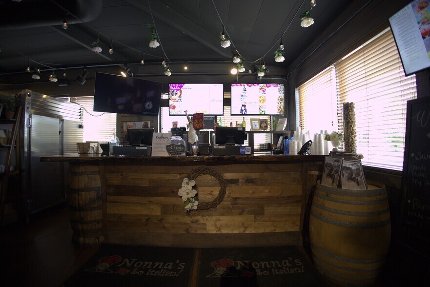 More Photos Of 5020 Cambridge Way, Plainfield Restaurant For Sale