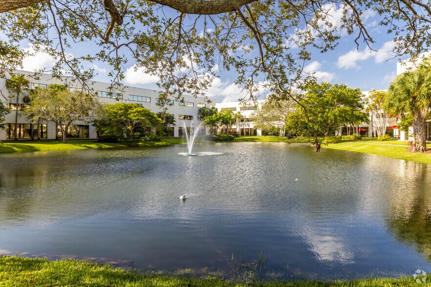 More Photos Of 4500 N State Road 7, Lauderdale Lakes Unknown For Lease