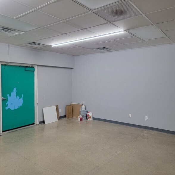 More Photos Of 101 W Washington Center Rd, Fort Wayne Storefront Retail Office For Sale