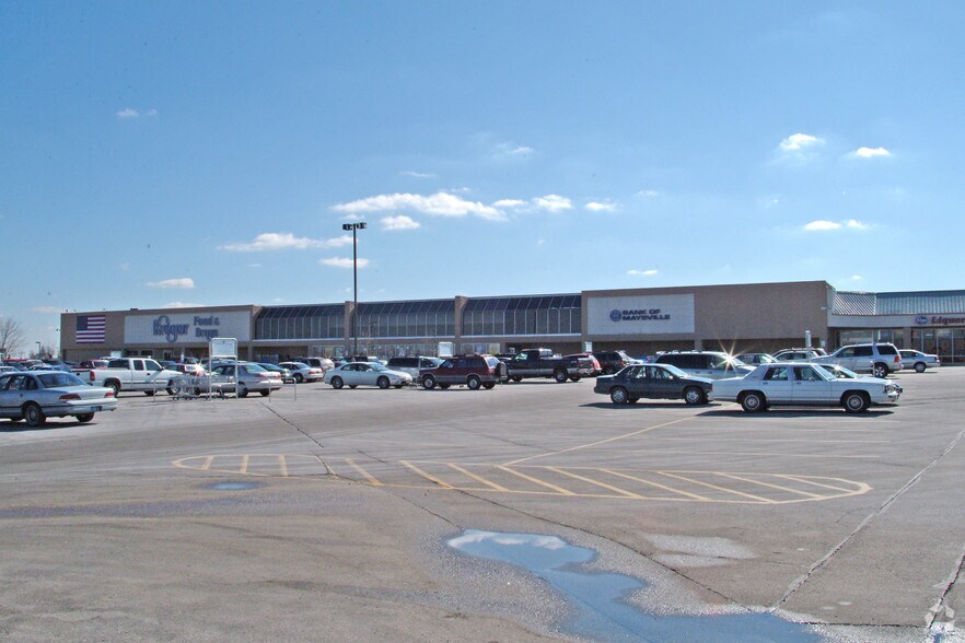 More Photos Of 381-417 Market Square Dr, Maysville Unknown For Lease