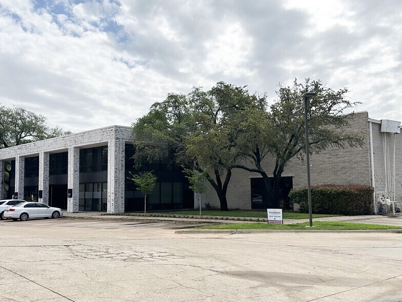 More Photos Of 4801 Spring Valley Rd, Farmers Branch Research And Development For Lease