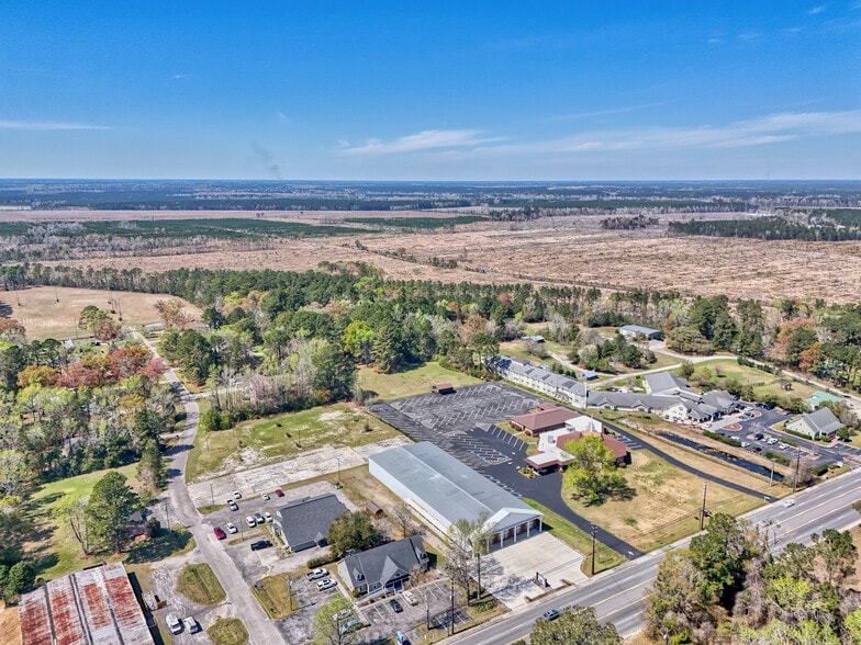 More Photos Of 69 Jessamine Ave, Georgetown Flex For Sale