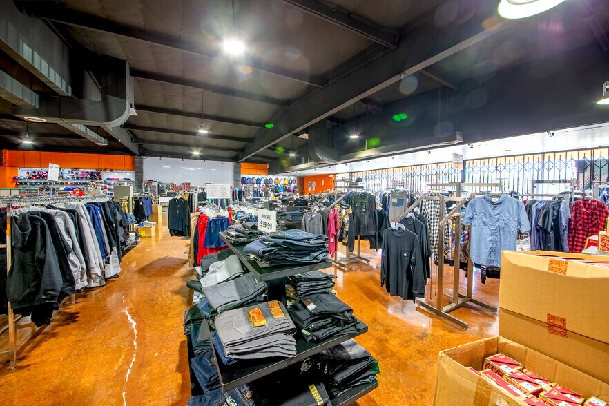 More Photos Of 333 S Brookhurst Rd, Fullerton Freestanding For Sale