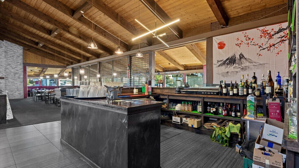 More Photos Of 2839 North Ave, Grand Junction Restaurant For Sale