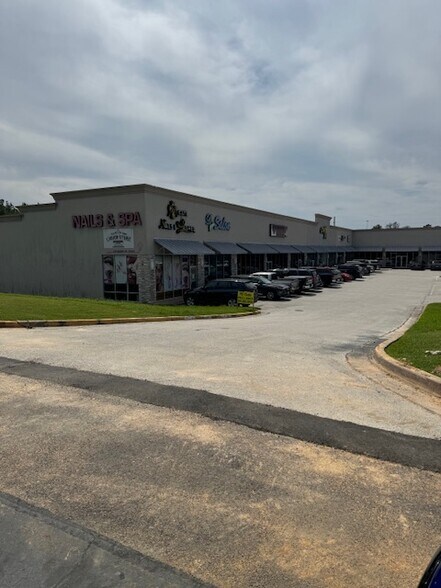 More Photos Of 27620 Tomball Pky, Tomball Unknown For Lease