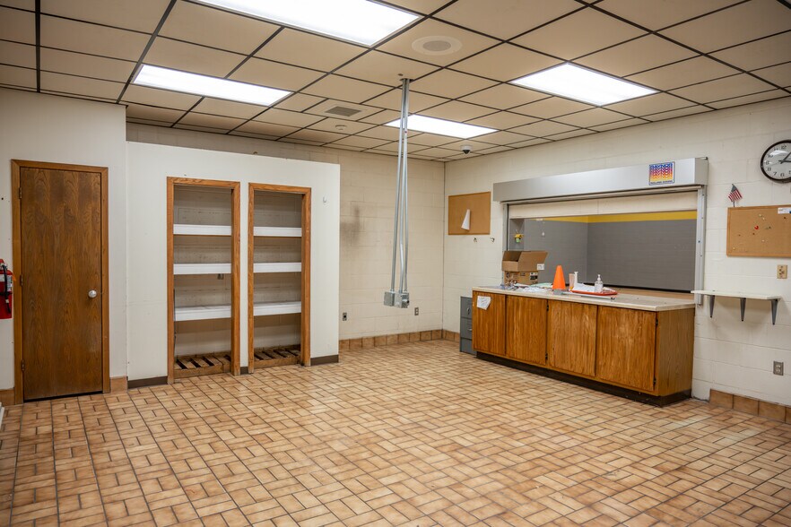 More Photos Of 201 Hoehn dr, Lyndon Station Specialty For Sale