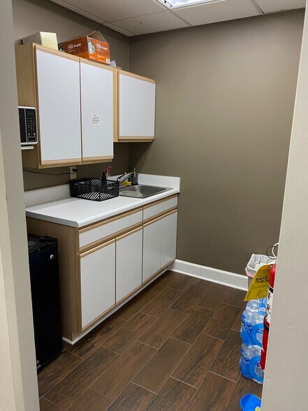More Photos Of 748-758 Holcomb Bridge Rd, Norcross Office For Sale