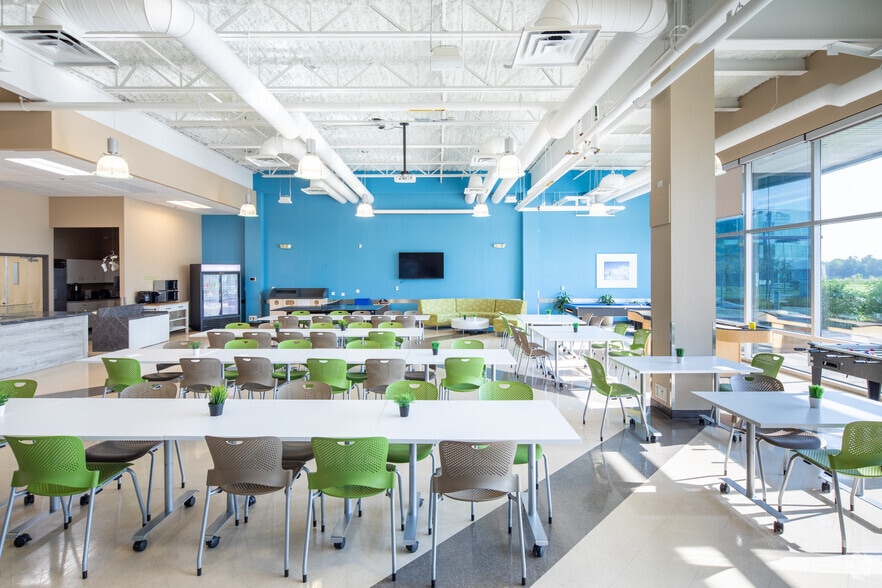 More Photos Of 445 Wes Graham Way, Waterloo Office For Lease