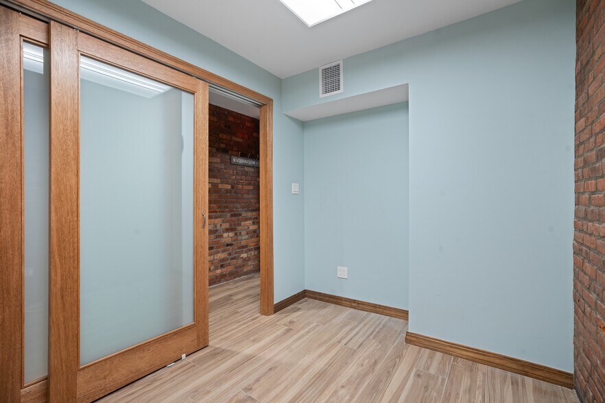 More Photos Of 2291 7th Ave, New York Apartments For Lease