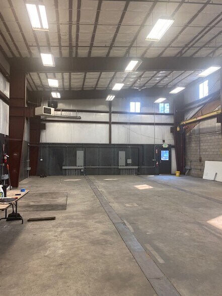 More Photos Of 540 National Ave, Tahoe Vista Manufacturing For Lease