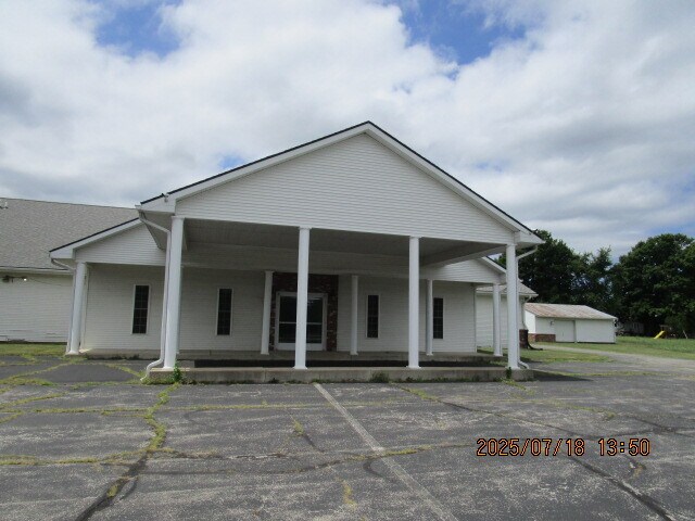 Primary Photo Of 2903 Bent Oak Hwy, Adrian Religious Facility For Sale