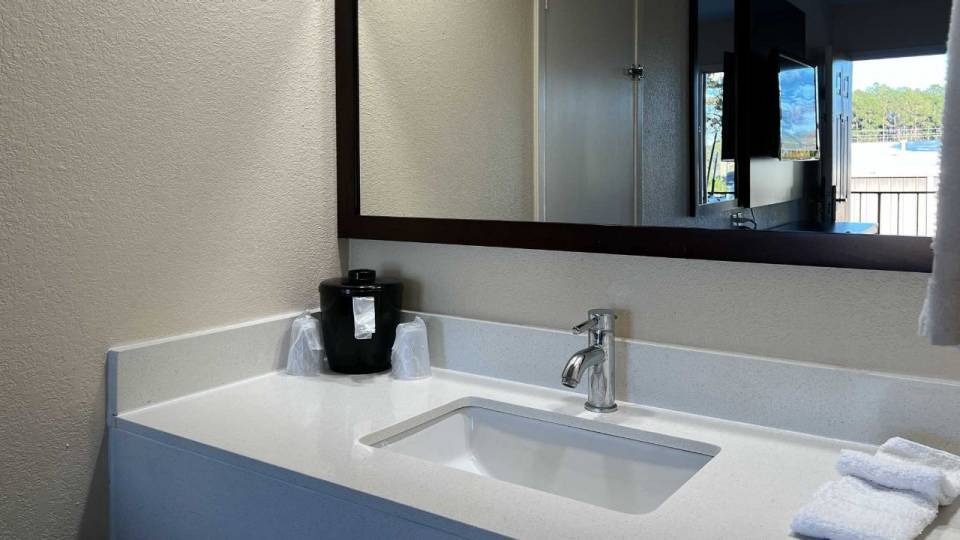 More Photos Of 6508 U.S. 49, Hattiesburg Hotel For Sale