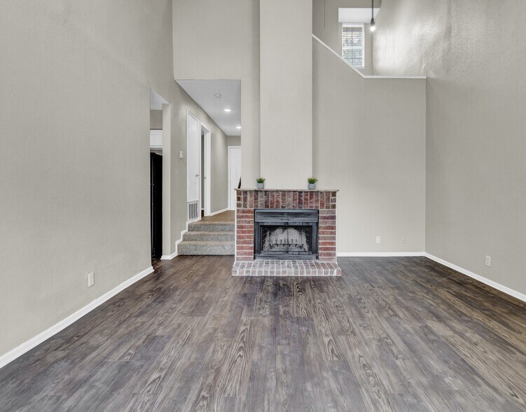 More Photos Of 13050 Park Xing, San Antonio Apartments For Sale