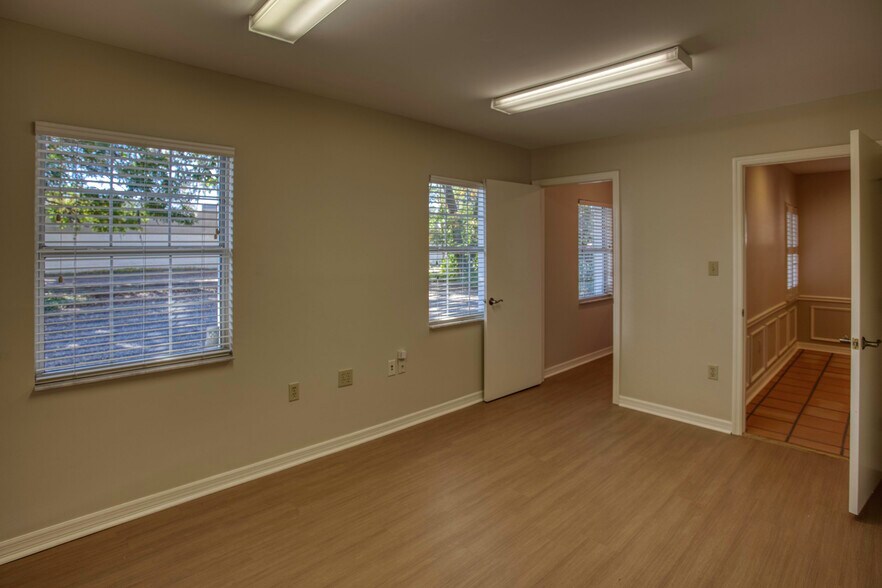 More Photos Of 80 Bonnie Loch Ct, Orlando Office For Lease
