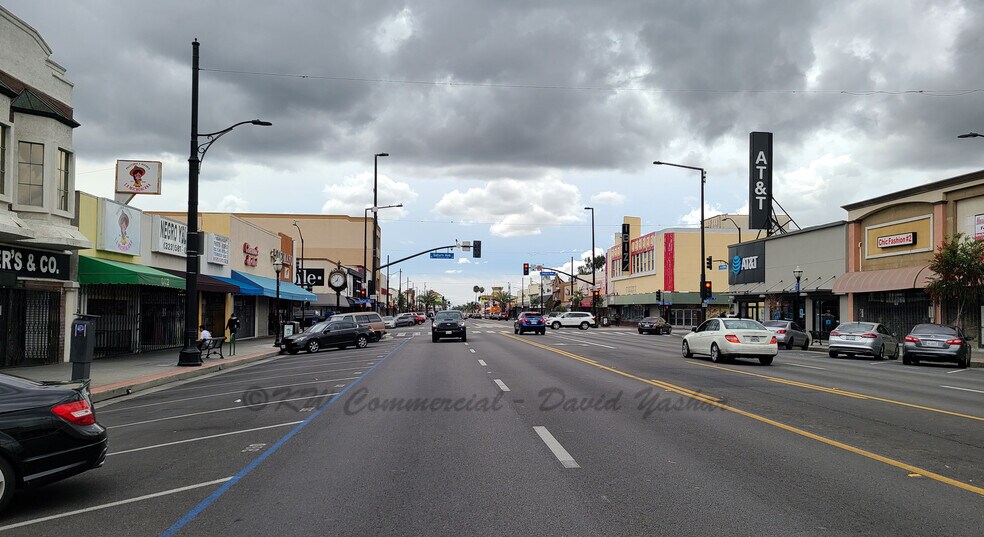 More Photos Of 6822-6828 Pacific Blvd, Huntington Park Storefront For Sale