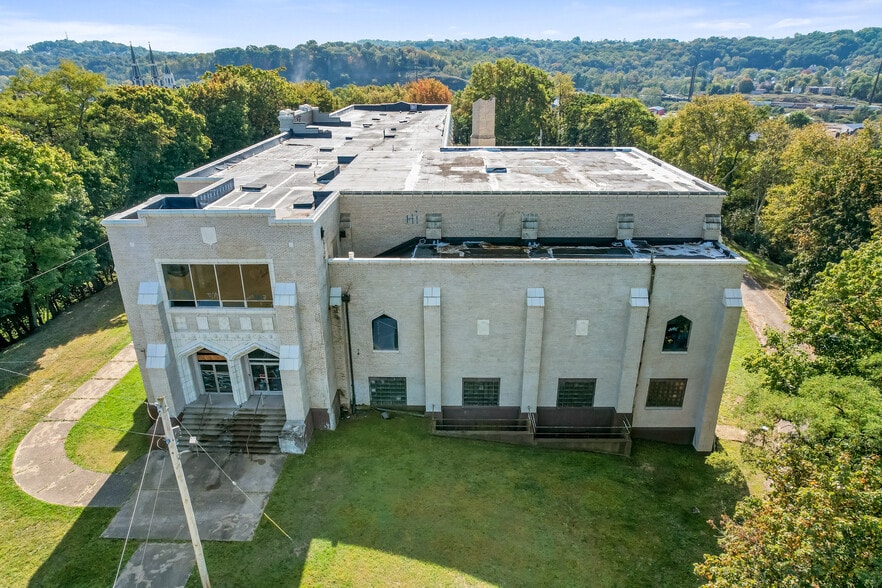 Primary Photo Of 1127 Wayne, McKees Rocks Schools For Sale