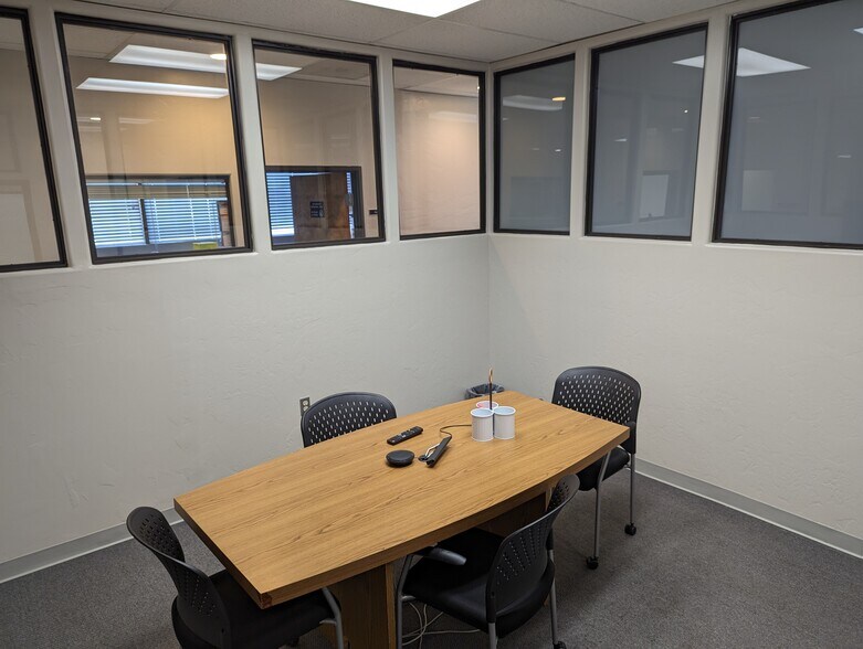 More Photos Of 180 W Magee Rd, Tucson Medical For Lease