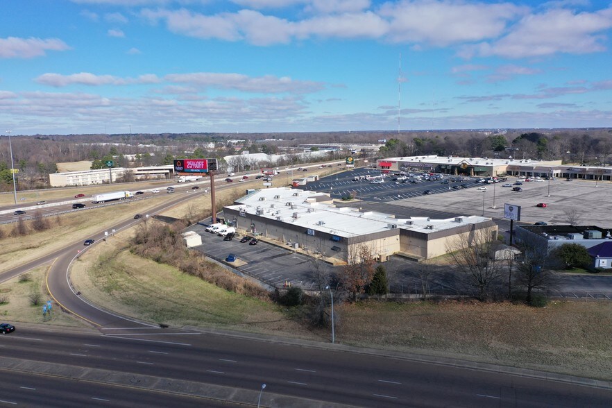 More Photos Of 6100-6126 Macon Rd, Memphis Storefront For Sale