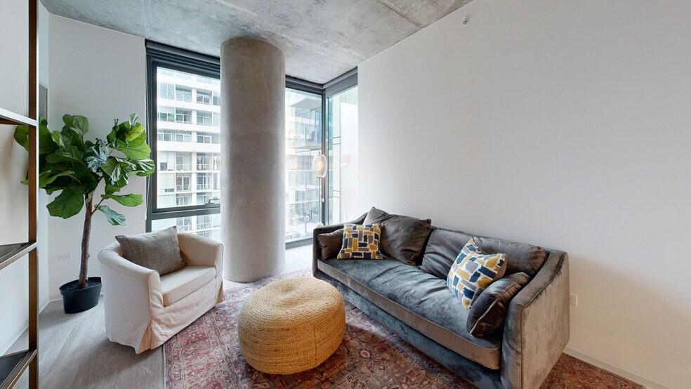 More Photos Of 1717 S Michigan Ave, Chicago Apartments For Lease