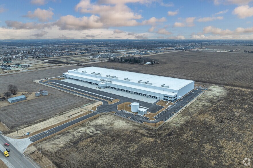 More Photos Of 25815 W 143rd St, Plainfield Refrigeration Cold Storage For Lease