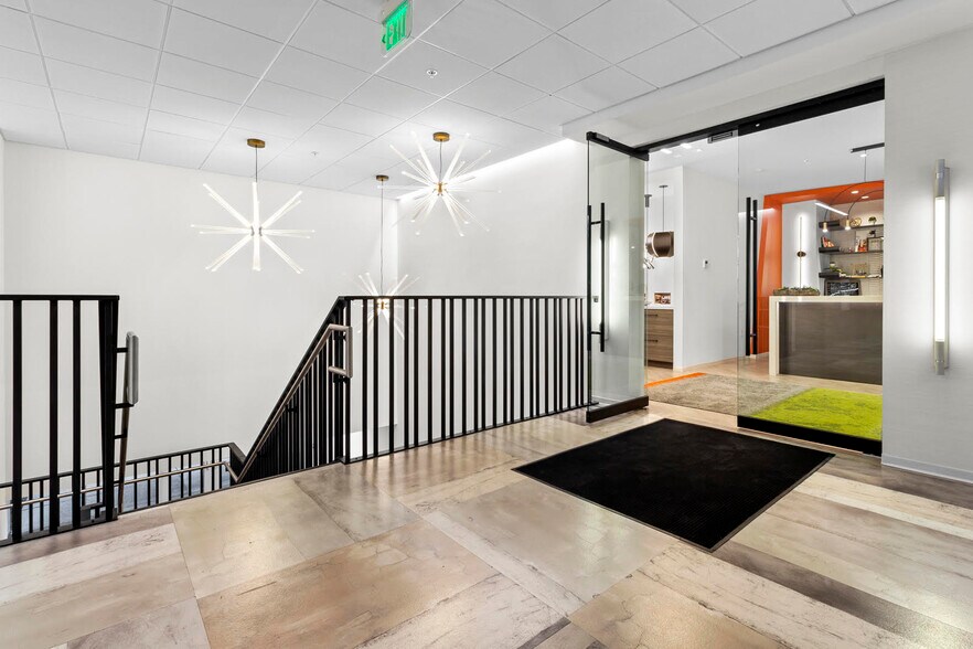 More Photos Of 101 E Carmel Dr, Carmel Office For Lease