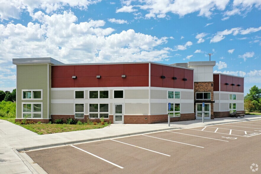 Primary Photo Of 2350 Hastings Ave, Newport Storefront Retail Office For Lease