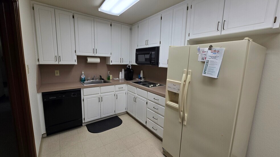 More Photos Of 1 E Central Ave, Temple Office For Sale