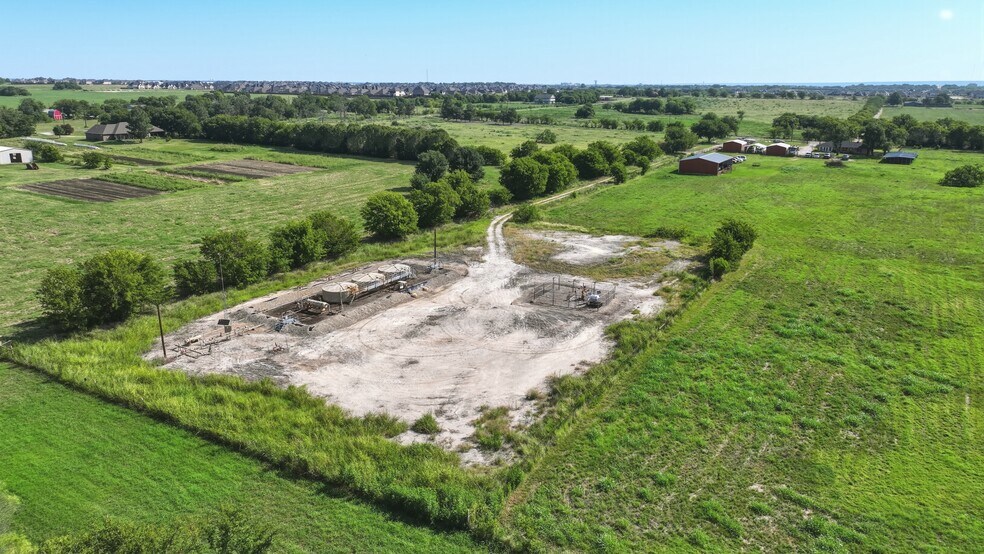More Photos Of 2632 Howell Dr, Venus Land For Sale