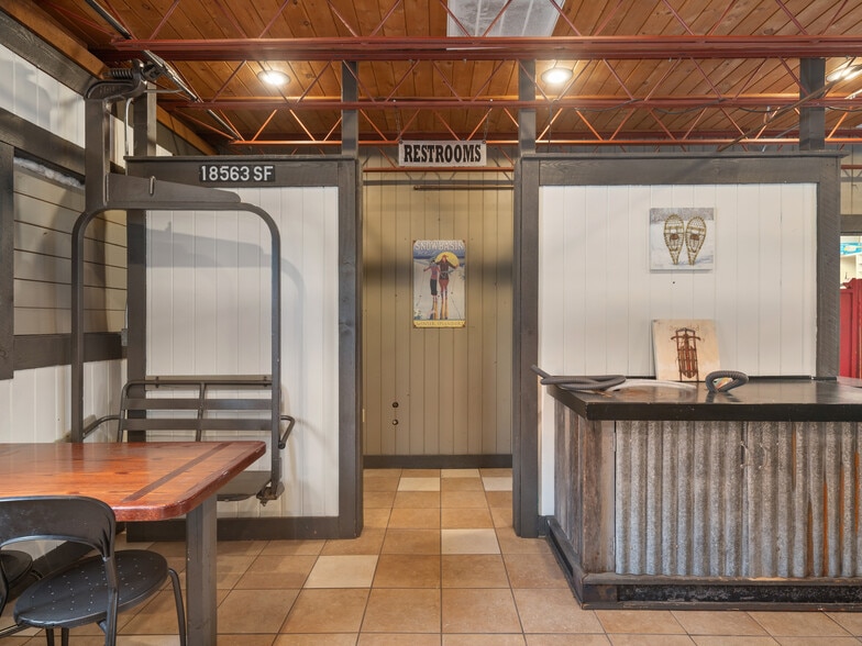 More Photos Of 235 S 7400 E, Huntsville Restaurant For Sale