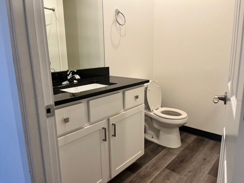 More Photos Of 1179 7th St E, Saint Paul Apartments For Sale