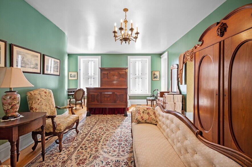 More Photos Of 403 E Adams St, Sandusky Hospitality For Sale