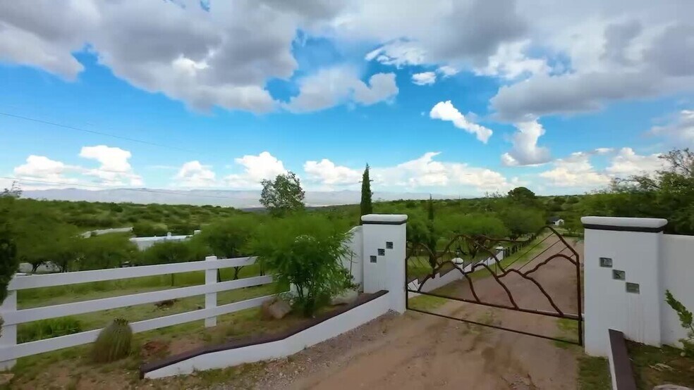 Primary Photo Of 36033 S Mt Lemmon Rd, Oracle Hospitality For Sale