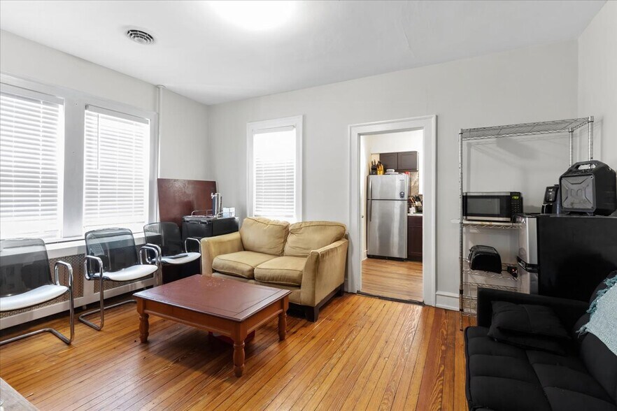 More Photos Of 205 Philadelphia Ave, Egg Harbor City Apartments For Sale
