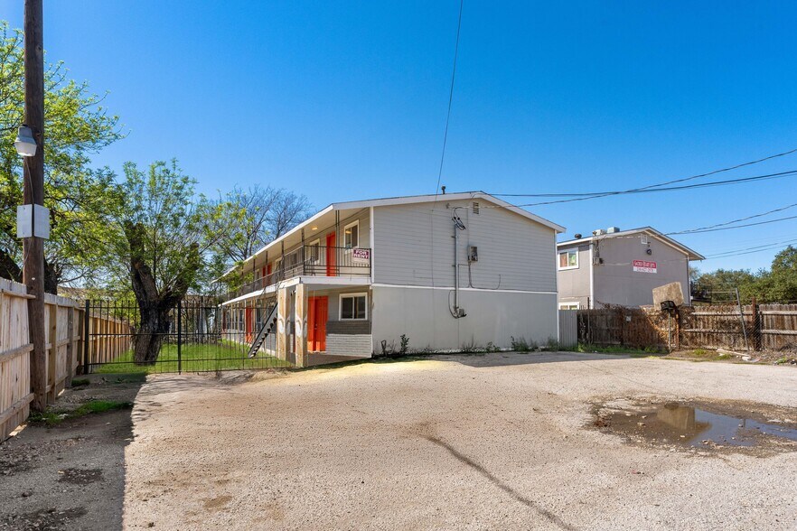 More Photos Of 2807 Observation Dr, San Antonio Apartments For Sale