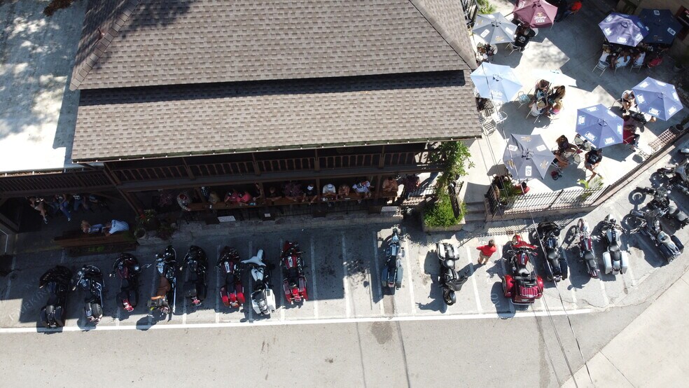 More Photos Of 82 Armstrong St, Eureka Springs Restaurant For Sale