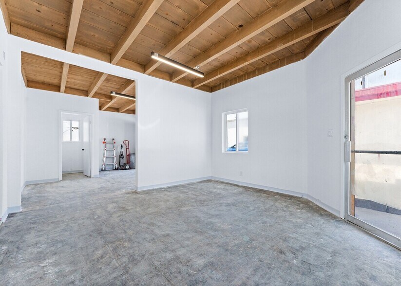 More Photos Of 2027-29 Harbor Blvd, Costa Mesa Apartments For Sale