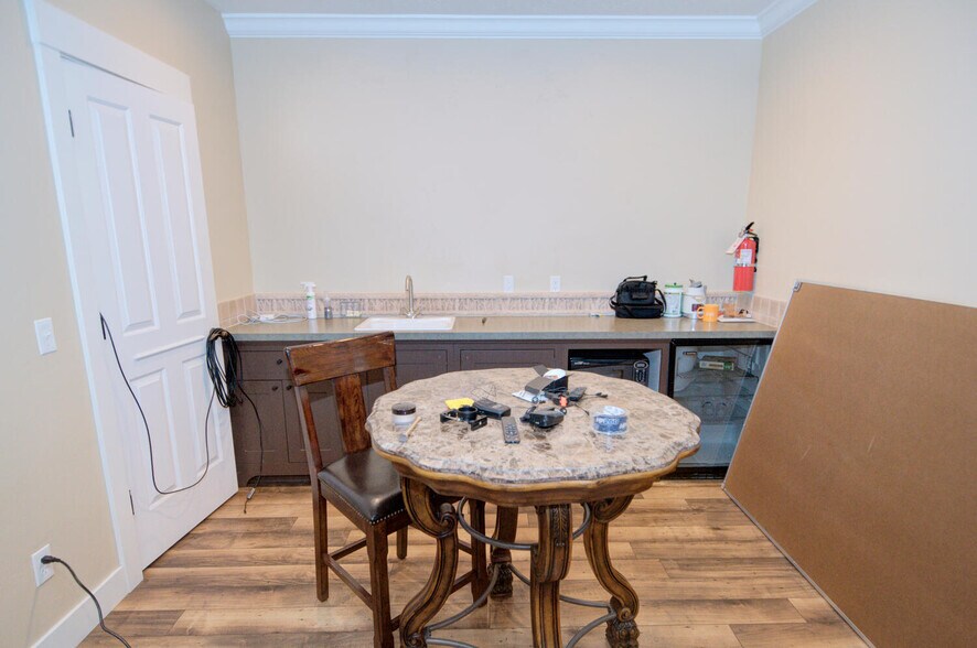 More Photos Of 485 S 100 E, Bountiful Office Residential For Sale