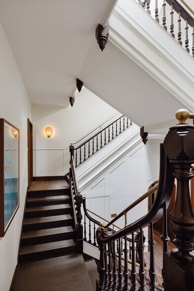 More Photos Of 1 Hanover Sq, New York Office For Lease