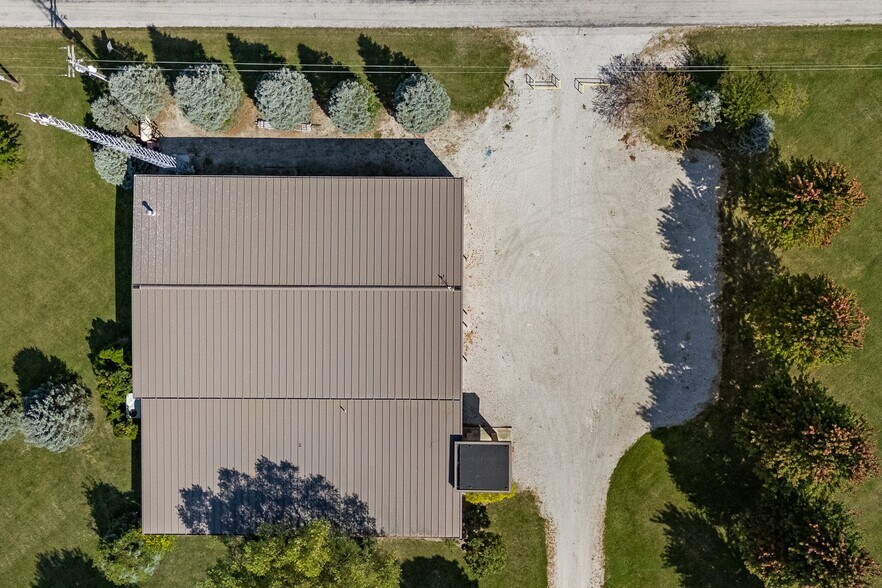 More Photos Of 9505 Emahiser rd, Caledonia Distribution For Sale